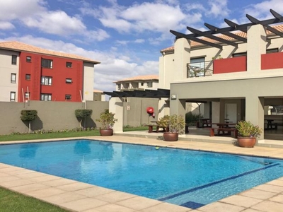 Bachelor Apartment rented in Lonehill, Sandton