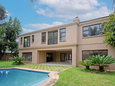 Classic Family Home in Kyalami Crest