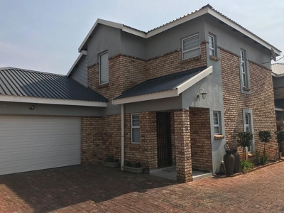 Duplex For Sale in Miederpark, North West