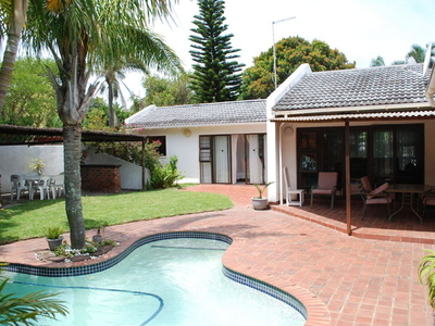 Four Bedroom Home to let in Beacon Bay