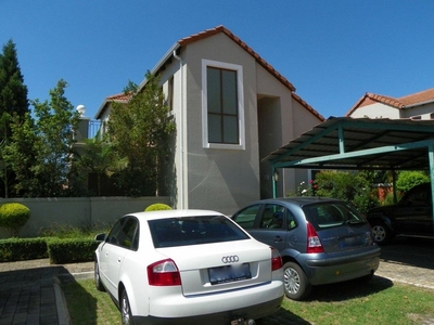 House To Rent in Broadacres, Gauteng