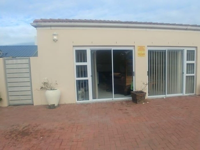 House To Rent in Yzerfontein, Western Cape