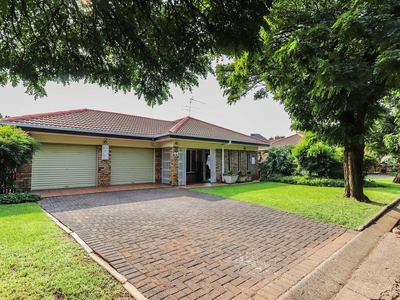 Townhouse For Sale in Three Rivers, Gauteng