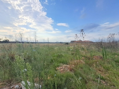 1,532m² Vacant Land For Sale in Aerorand