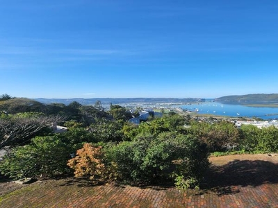 5 Bedroom Home with Spectacular views over the Knysna Lagoon