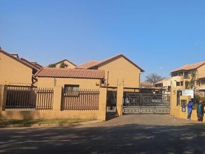 Apartment For Sale In Florida, Roodepoort
