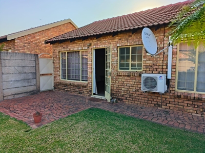 2 Bed Townhouse/Cluster For Rent Annlin Pretoria North