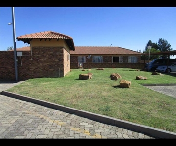 2 Bed Townhouse/Cluster For Rent Vaal Park Ext 1 Sasolburg