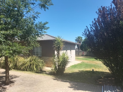 3 Bed House for Sale Wilgehof Bloemfontein