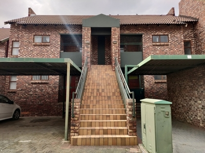 3 Bed Townhouse/Cluster For Rent Langenhovenpark Bloemfontein