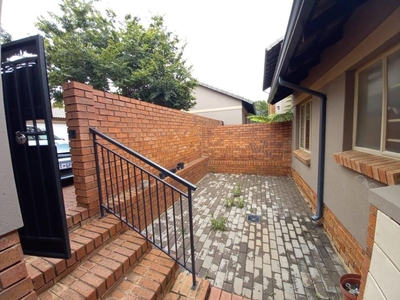 3 Bed Townhouse/Cluster For Rent Mooikloof Ridge Pretoria East