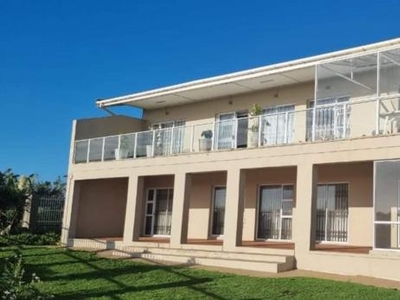 4 Bed Townhouse/Cluster For Rent Uvongo Margate