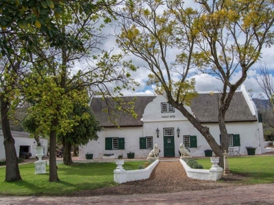 9 Bed Farm/smallholding for Sale Paarl Central Paarl