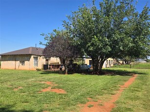 2.2 ha Farm in Tarlton