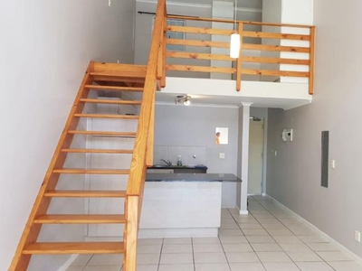 1 Bedroom loft apartment to rent in Diep River, Cape Town