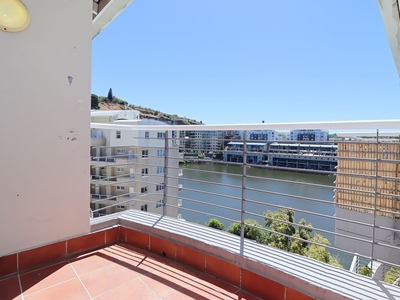 2 Bedroom Apartment For Sale in Tyger Waterfront