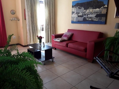 2 Bedroom Flat For Sale in Surayaville