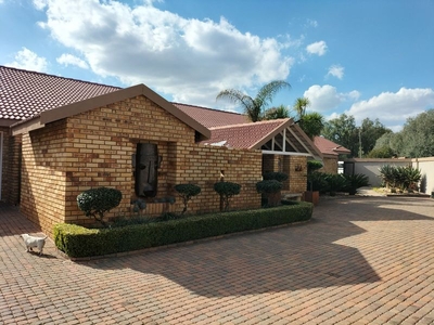 4 Bedroom house in Vaal Park For Sale
