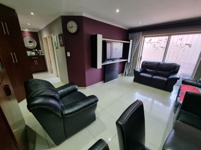 A Beautiful 3 Bedroom Townhouse In Liefde En Vrede