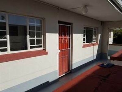 1 Bed Apartment in Claremont - Cape Town