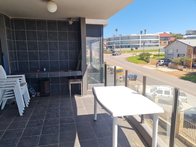2 Bedroom Apartment To Let in Jeffreys Bay Central