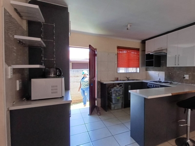 3 Bed Townhouse/Cluster For Rent Albemarle Germiston