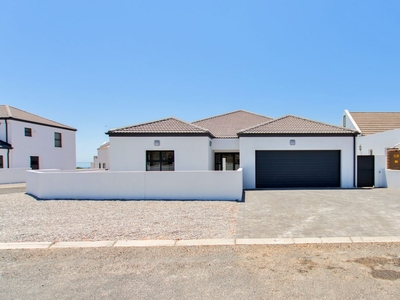 3 Bedroom House For Sale in Sandy Point Beach Estate
