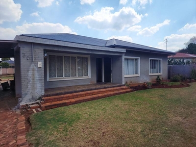 3 Bed House For Rent Casseldale Springs