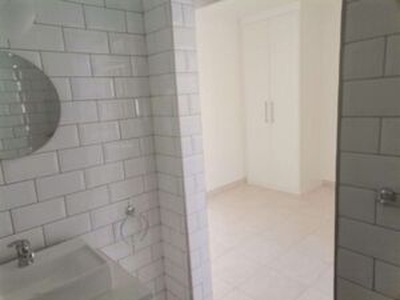 Newly Renovated One Bedroom In Rondebosch - Cape Town