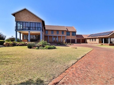 Come home to peace and tranquillity in Potchefstroom.