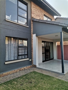 Luxury Townhouse in Centurion to rent