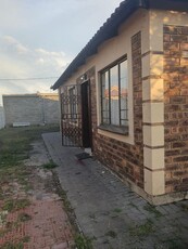 3 Bedroom House to Rent in Seraleng