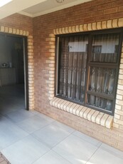 3 Bedrooms for Rental in Ext 11 Protea Glen Soweto