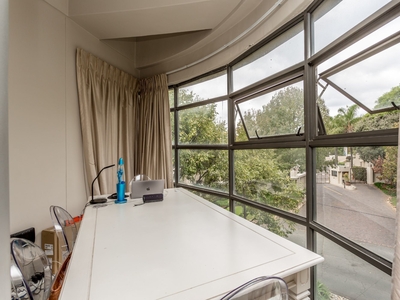 1 bedroom apartment to rent in Craighall