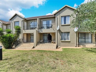 1 Bed Apartment in Ruimsig