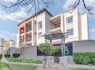 2 Bedroom Apartment For Sale in Douglasdale