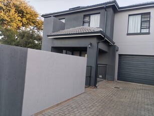 3 Bed Townhouse in Theresa Park