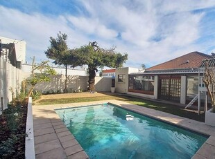 3 Bedroom house to rent in Claremont, Cape Town