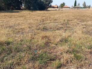 6 000 m² Land available in Riversdale