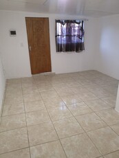 Neat and secure flatlet to rent