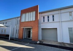 472m² Warehouse To Let in Route 21 Corporate Park