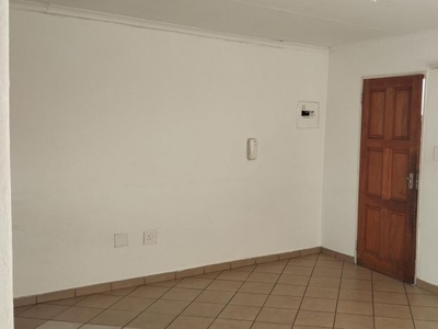 3 Bedroom apartment to rent in Terenure, Kempton Park