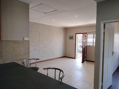 Apartment For Rent In Hospitaalpark, Ladysmith