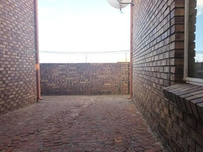 Apartment For Sale In Duvha Park, Witbank