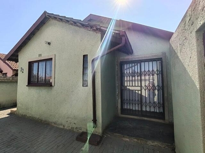 House For Sale In Dobsonville Gardens, Soweto