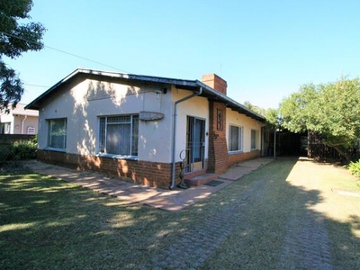 House For Sale In Eloffsdal, Pretoria