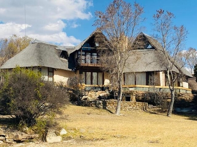 House For Sale In Oranjeville, Free State