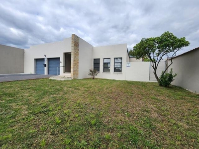 House For Sale In Sonnendal, Parow