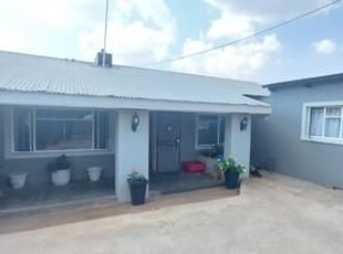 4 Bedroom House For Sale in Kuruman