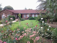 4 bedroom house for sale in Machadodorp (Mpumalanga)